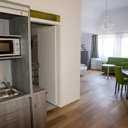 Am Schloss