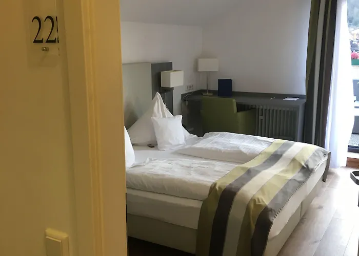 Am Schloss Szálloda