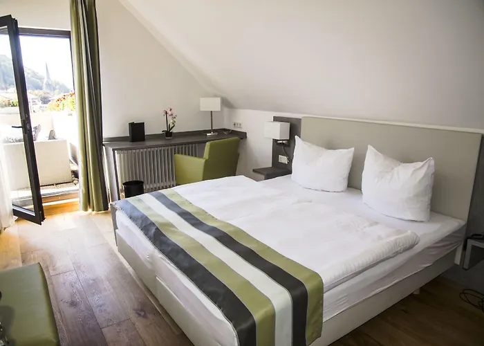 Am Schloss Hotel Heidelberg